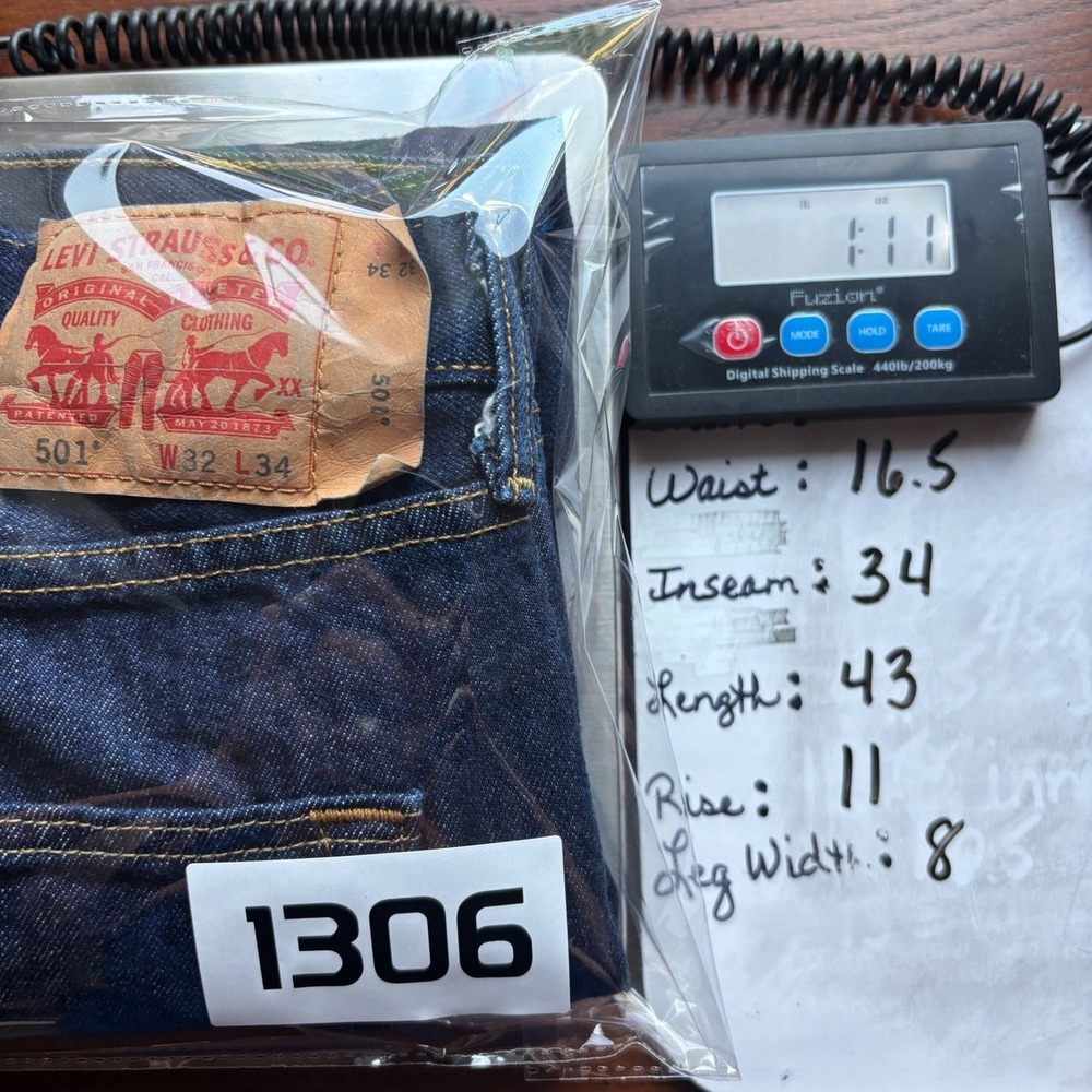 Y2K Men's Levis 501 Original Fit Straight Leg Indigo Blue Button Fly Jeans 32x34 - Picture 15 of 15